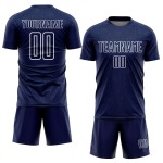 Camiseta de fútbol personalizada con sublimación de formas geométricas en blanco y azul marino