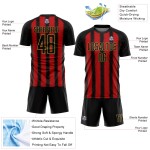 Camiseta de fútbol personalizada con sublimación de líneas negro, rojo y dorado antiguo Camiseta de fútbol personalizada con sublimación de líneas negro, rojo y dorado antiguo
