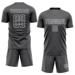 Camiseta de fútbol personalizada con sublimación de formas geométricas en gris acero y blanco Camiseta de fútbol personalizada con sublimación de formas geométricas en gris acero y blanco